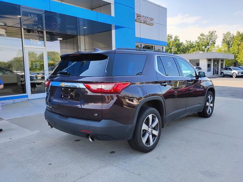 Used 2019 Chevrolet Traverse LT w/ LT Premium Package AWD/4WD image 7