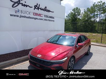 Used 2025 Hyundai Elantra SEL