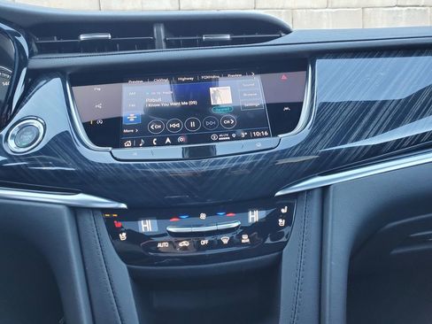 Certified 2024 Cadillac XT6 Premium Luxury w/ Technology Package image 29