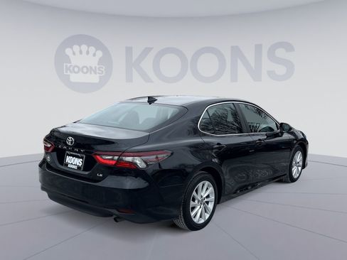 Used 2023 Toyota Camry LE image 7