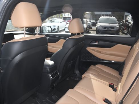 Used 2023 Hyundai Santa Fe Calligraphy image 17