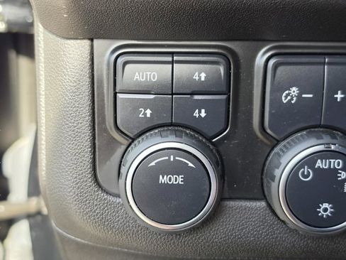Used 2023 Chevrolet Tahoe Z71 AWD/4WD image 29