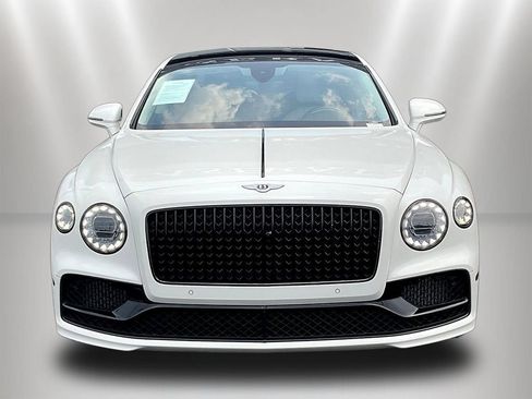Used 2021 Bentley Flying Spur V8 AWD/4WD image 2