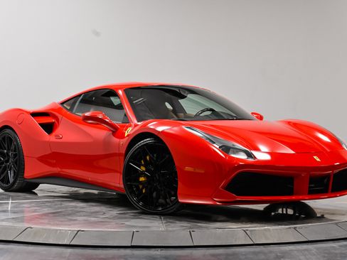 Used 2018 Ferrari 488 GTB RWD image 63