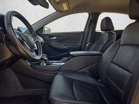 Used 2024 Chevrolet Malibu LT image 12