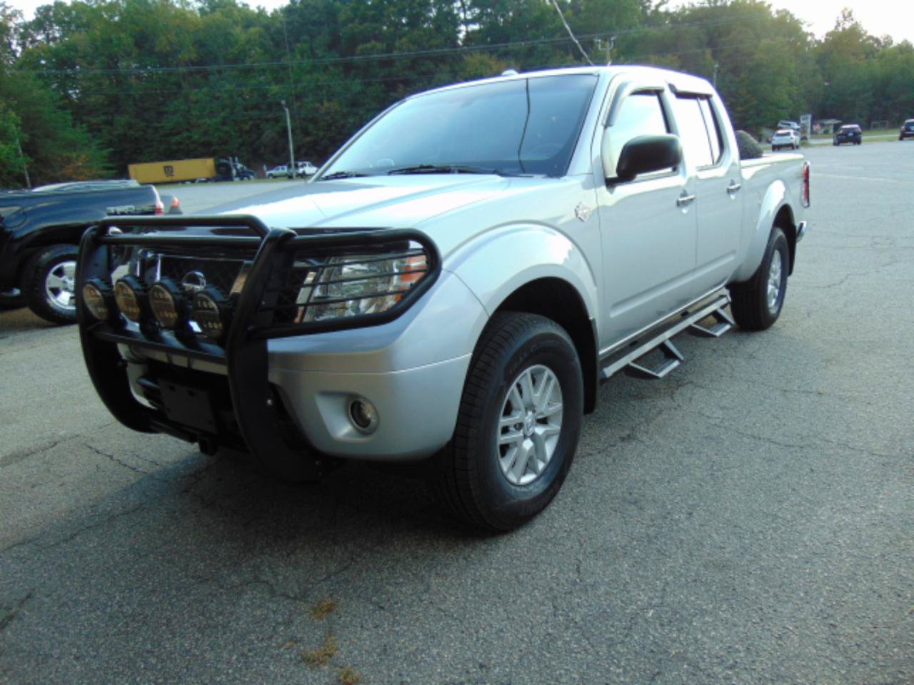 Used 2016 Nissan Frontier SV AWD/4WD image 17