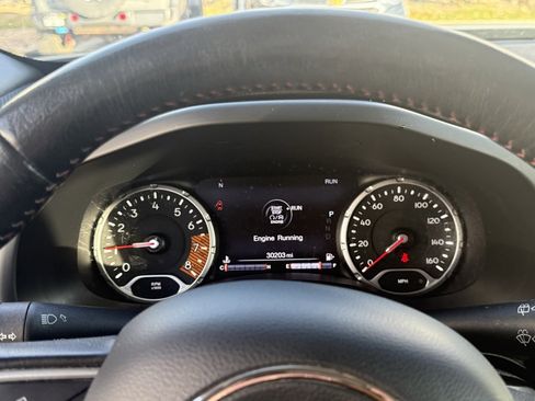 Used 2021 Jeep Renegade Trailhawk w/ Luxury Group III image 13