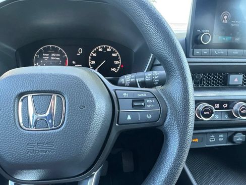 Used 2025 Honda CR-V EX image 19