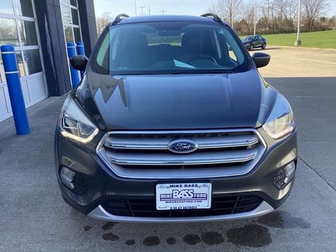 Used 2019 Ford Escape SEL image 3