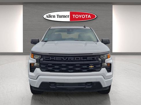 Used 2022 Chevrolet Silverado 1500 Custom image 4