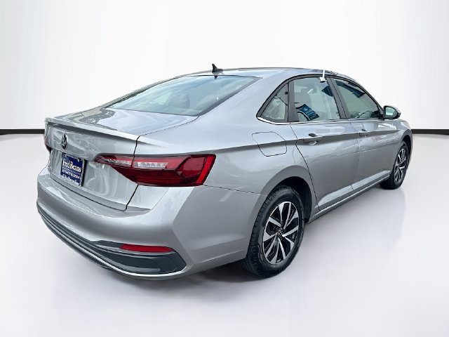 Used 2024 Volkswagen Jetta S FWD image 7