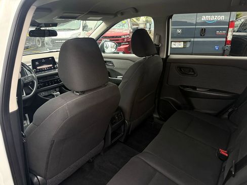 Used 2023 Nissan Rogue S image 25