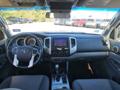 Used 2014 Toyota Tacoma PreRunner image 20