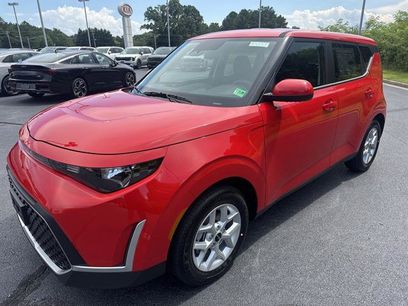 New 2025 Kia Soul LX