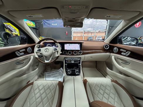 Used 2017 Mercedes-Benz E 400 4MATIC Wagon image 35