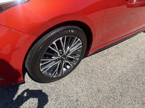 Used 2023 Kia Forte GT-Line w/ GT-Line Premium Package image 13