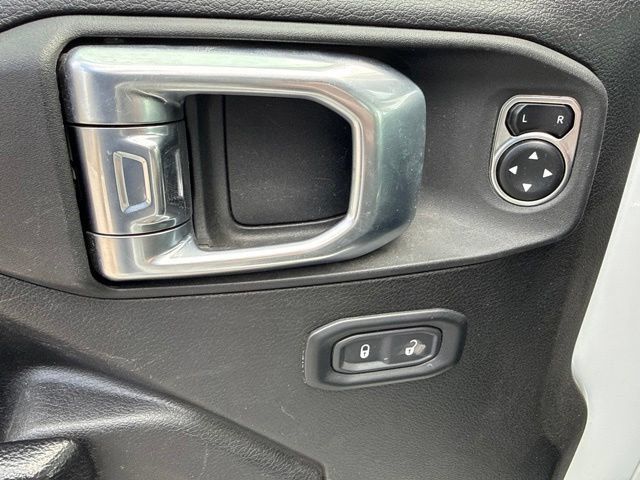 Used 2024 Jeep Wrangler Unlimited AWD/4WD image 19