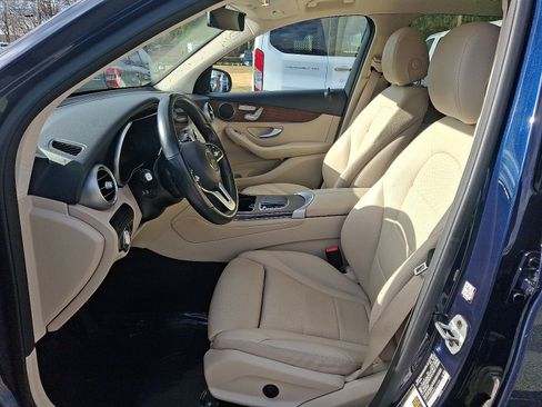Used 2022 Mercedes-Benz GLC 300 4MATIC SUV image 14