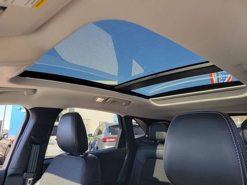 Used 2025 Ford Escape Base w/ Class II Trailer Tow Package image 19