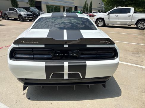 Used 2018 Dodge Challenger SRT Hellcat RWD image 5