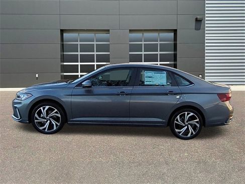 New 2026 Volkswagen Jetta SEL image 4