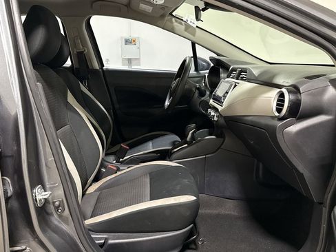 Used 2021 Nissan Versa SV image 21