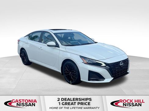 New 2026 Nissan Altima 2.5 SV FWD image 1