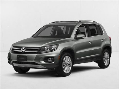 Used 2017 Volkswagen Tiguan S FWD image 1