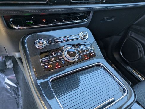 Certified 2023 Lincoln Nautilus Reserve image 22