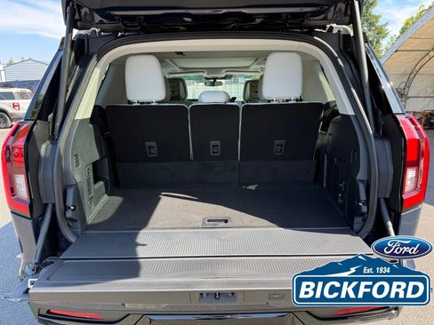 New 2027 Ford Expedition Platinum AWD/4WD image 7