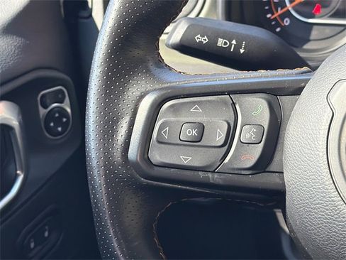 Used 2024 Jeep Gladiator Mojave image 24