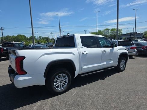 New 2026 Toyota Tundra SR5 AWD/4WD image 4