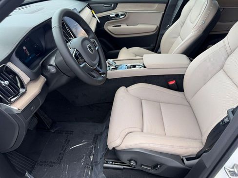 New 2026 Volvo XC90 B6 Ultra w/ Protection Package image 5