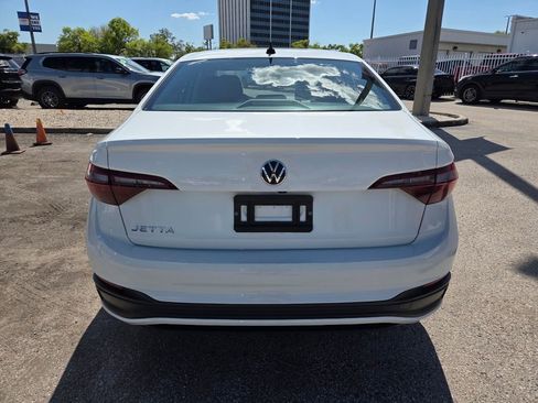 Used 2024 Volkswagen Jetta S image 12