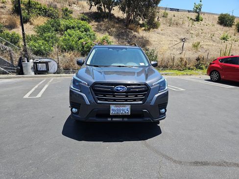 Certified 2023 Subaru Forester Premium AWD/4WD image 12