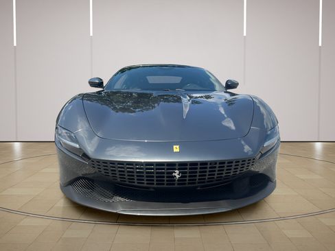 Used 2023 Ferrari Roma RWD image 10