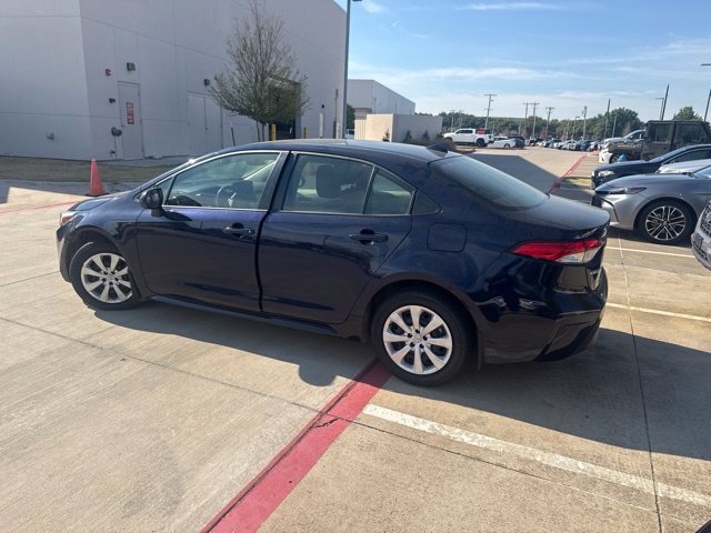 Used 2026 Toyota Corolla LE FWD image 5