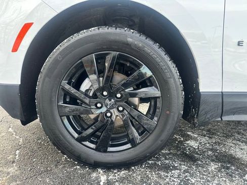 Used 2024 Chevrolet Equinox LS w/ LS Convenience Package image 24