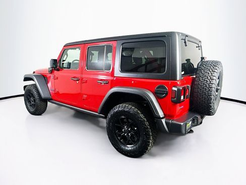 Used 2025 Jeep Wrangler Willys image 5