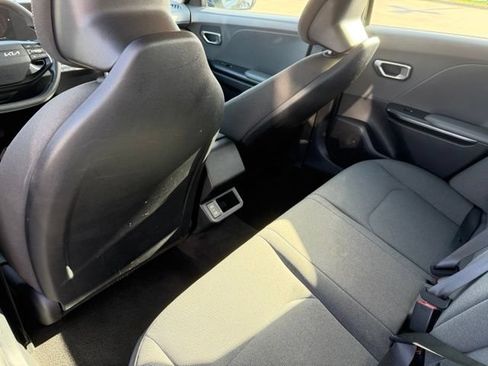 Used 2025 Kia K4 FWD image 22