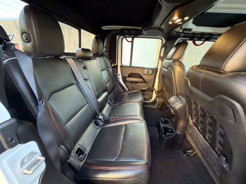 Used 2021 Jeep Gladiator Rubicon AWD/4WD image 28