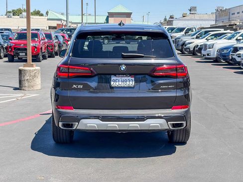 Used 2023 BMW X5 xDrive40i w/ Parking Assistance Package AWD/4WD image 3