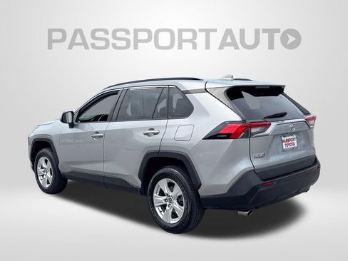 Certified 2021 Toyota RAV4 XLE w/ Convenience Package AWD/4WD image 4