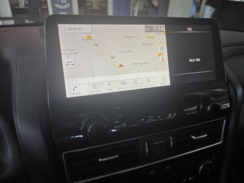 Used 2022 Nissan Armada SV RWD image 32