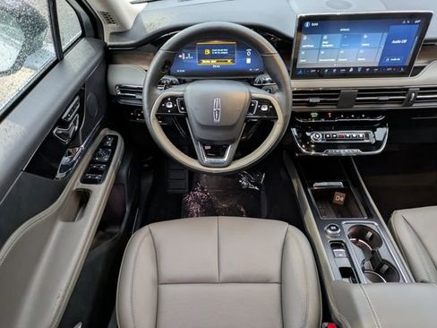 New 2026 Lincoln Corsair Reserve image 13