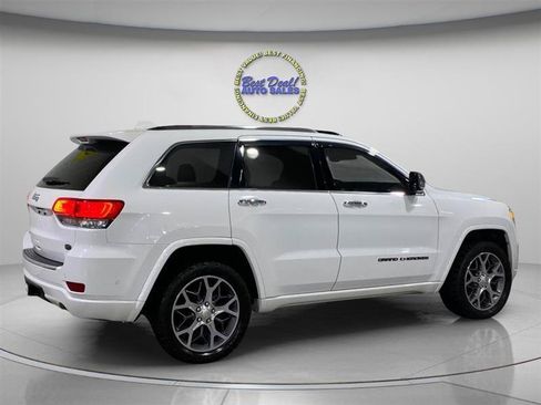 Used 2019 Jeep Grand Cherokee Overland AWD/4WD image 5