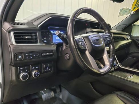 Used 2021 GMC Yukon Denali w/ Denali Premium Package image 21