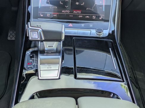 Used 2022 Audi A8 L 3.0T AWD/4WD image 18