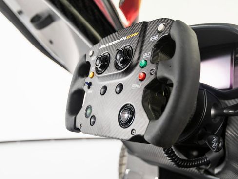 Used 2015 McLaren P1 image 46