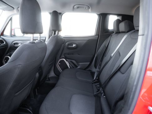 Used 2016 Jeep Renegade Latitude w/ Safety & Security Group image 22